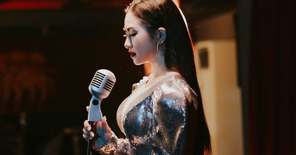 https://www.vpopwire.com/wp-content/uploads/2019/09/Luong-Bich-Huu-vpop-singer.jpg