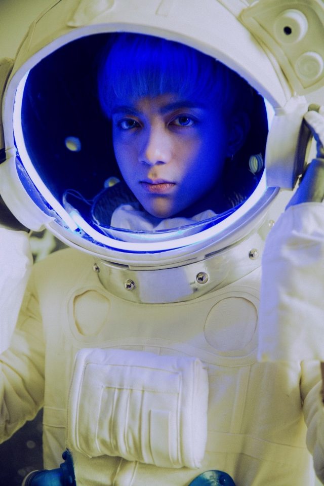 soobin space suit