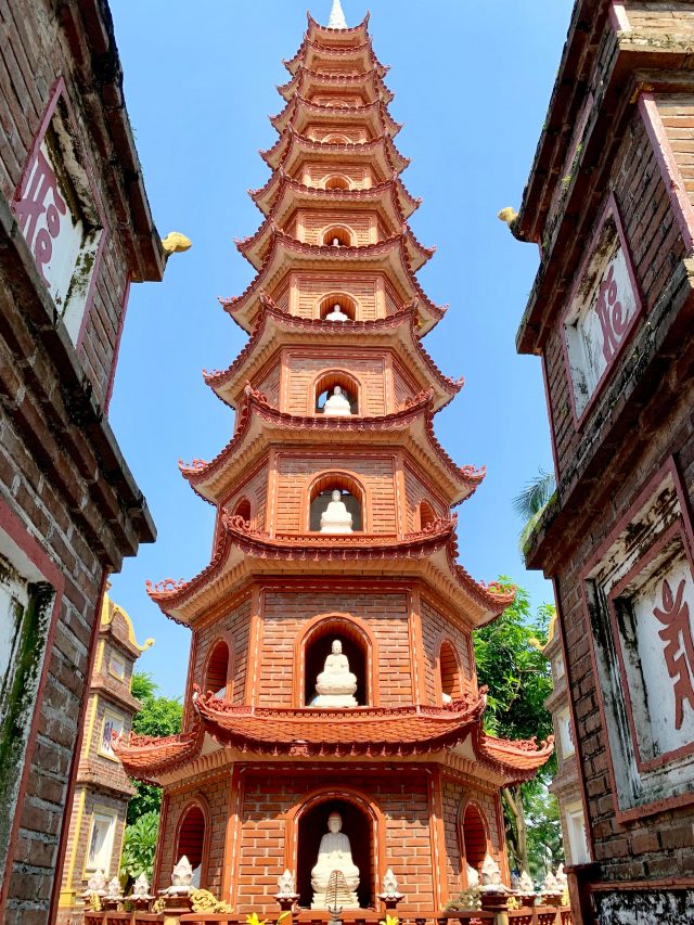 buddhist temple in hanoi