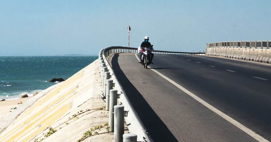 https://www.vpopwire.com/wp-content/uploads/2022/04/motorbike-routes-in-vietnam.jpg