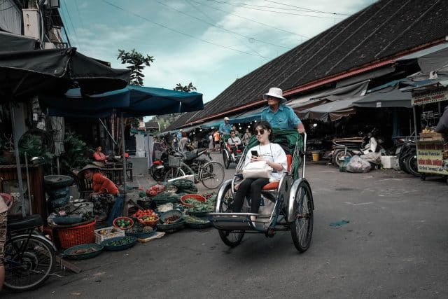 tricycle vietnam