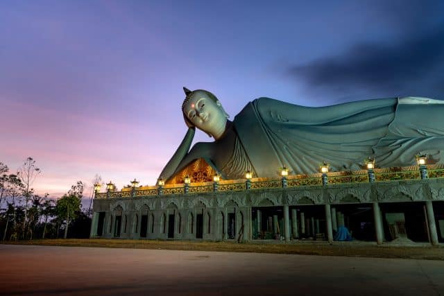 giant buddha statue soc trang vietnam