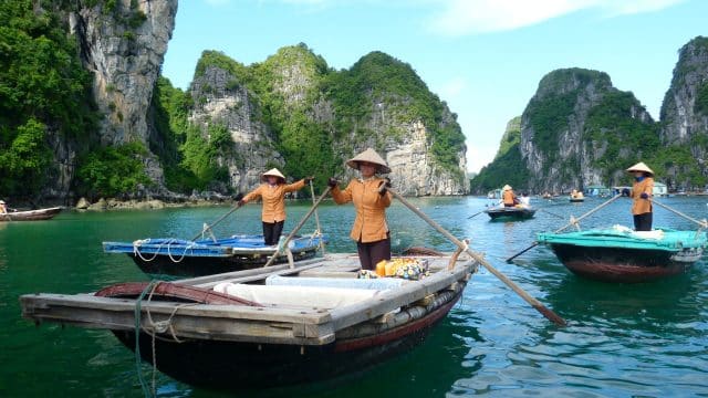 explore halong bay