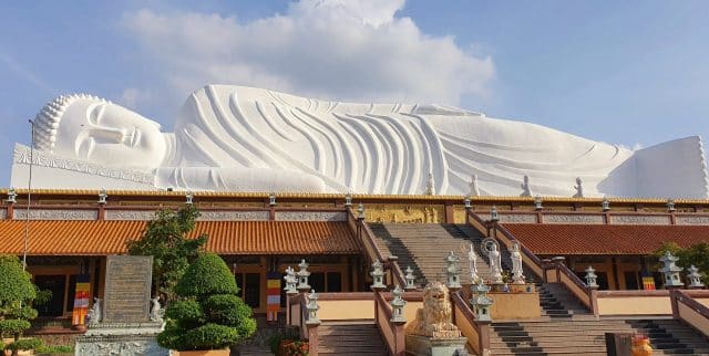 hoi khanh pagoda buddha statue binh duong