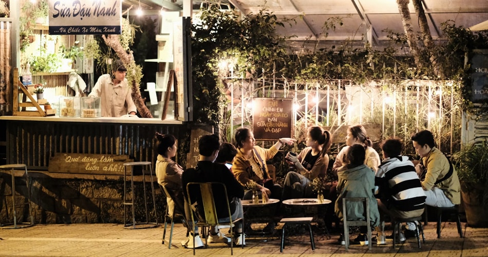 https://www.vpopwire.com/wp-content/uploads/2024/05/Best-cafe-and-bistro-in-Vietnam.jpg